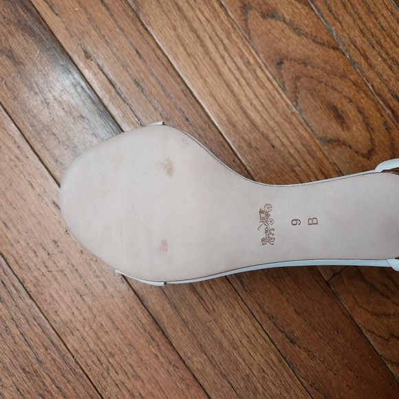 COACH KITTEN HEELS (new in box) - Picture 3 of 3